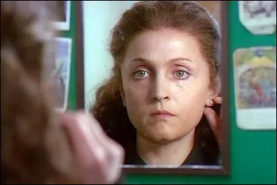 Cette actrice a été avant tout l'égérie de Pier Paolo Pasolini avec lequel elle tourne plusieurs films dont "Théorème" qui lui vaut le prix d'interprétation à la Mostra de Venise en 1968. Elle tourne également avec Fellini et avec Bertolucci - pour lequel elle est Regina dans "1900". C'est :