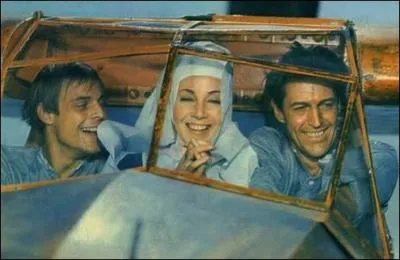 Par quel moyen de locomotion vont-ils russir  passer en zone libre ?