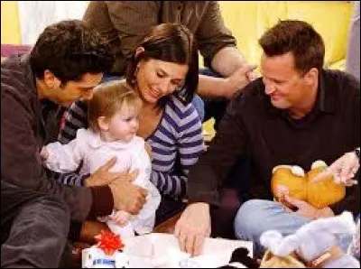 Dans l'épisode 4 de la saison 10, la bande célèbre un anniversaire très important. Lequel ?