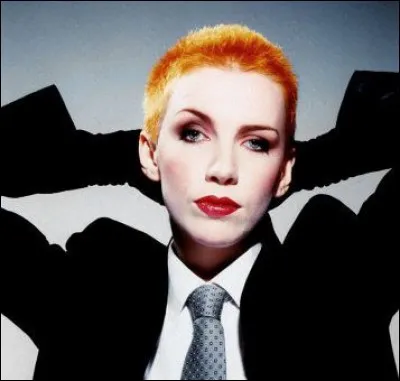 Qui faut-il associer pour former un duo avec la personne proposée ?