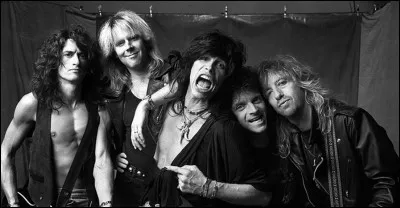 Je vous propose ''Cryin' '' d'Aerosmith, un groupe originaire de Boston. Où se situe cette ville, capitale du Massachusetts ?