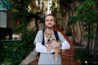 Comment s'appelle son chien ?