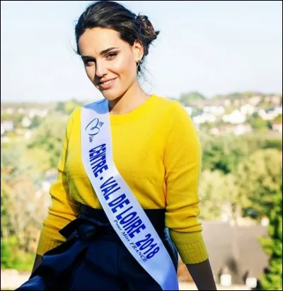 Quel prix a reçu Miss Centre-Val de Loire ?