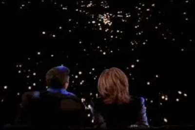 Dans quel lieu Ross et Rachel font-ils l'amour pour la première fois ?