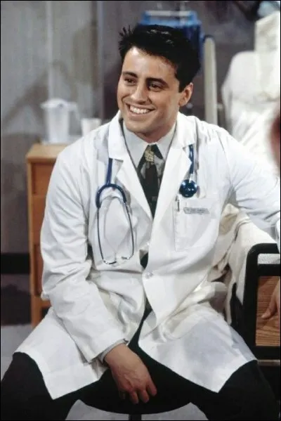 De quelle manière meurt le personnage de Joey ?