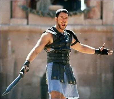 Quel personnage est jou par Russell Crowe dans 'Gladiator' de Ridley Scott ?