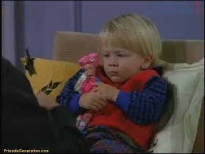 Lorsque Rachel et Monica gardent Ben, que se passe-t-il ?