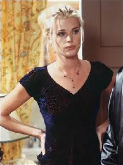 Quel est le gros défaut de Cheryl, la belle paléontologue avec qui sort Ross ?