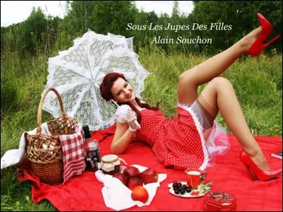 Voici un extrait de ''Sous les jupes des filles'' d'Alain Souchon : 
''Alors faut que ça tombe
Les hommes ou bien les palombes
Les bières, les Khmers rouges
Le moindre chevreuil qui bouge
Fanfare bleu blanc rage
Verres de rouge et vert de rage
L'honneur des milices
Tu seras un homme, mon fils''

Qui a écrit ''Tu seras un homme mon fils'' dans son poème ''If'' ?