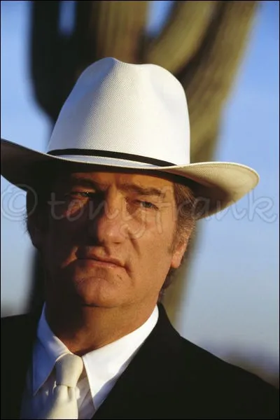 Eddy Mitchell chante ''Rio Grande''. De quels pays ce fleuve est-il la frontière commune ?