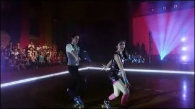 Comment s'appelle le pas de danse compliqu&eacute; &agrave; faire en patin ?