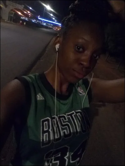 D'apr&egrave;s vous, sinc&egrave;rement, vous croyez qu'en votre pr&eacute;sence il est...