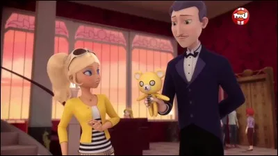 Dans l'épisode « Doudou Vilain », le majordome conseille Chloé de nombreuses fois durant la journée. Combien de fois a-t-il montré le doudou en secret à Chloé durant sa soirée ?