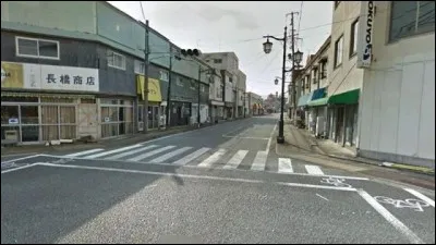 Imagine : tu te retrouves perdu dans une ville fantôme, tout seul. Que fais-tu ?