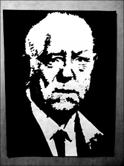 Un indice pour ce titre : elle se trouve en sous-sol mais, il faut toujours se m&eacute;fier de l'eau qui dort. A quel film se rapporte le mieux cet indice ?