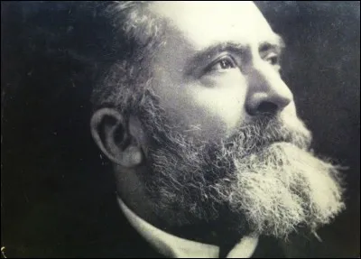 Qui est ce normalien ?