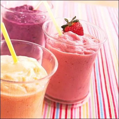 A la fin de quelle d&eacute;cennie, les smoothies ont-ils &eacute;t&eacute; commercialis&eacute;s ?