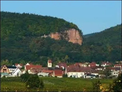 Restons dans le Grand-Est avec cette vue de Vgtlinshoffen. Village viticole de l'arrondissement de Colmar-Ribeauvillé, dans le parc naturel régional des Ballons des Vosges, il se situe dans le département ...