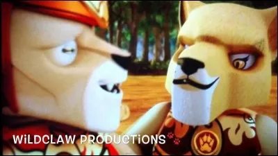 Qui est le personnage de droite ?