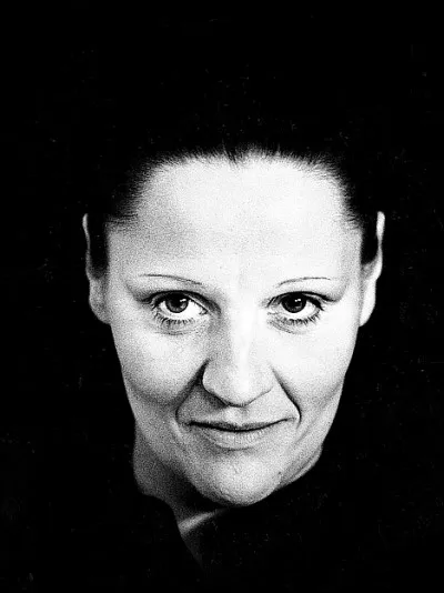 Z comme Zouc, grande artiste comique. Toujours vêtue de noir, Zouc, durant ses one-woman show, imitait de façon très troublante... ?