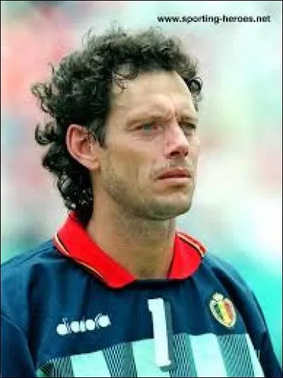 Michel Preud'homme meilleur gardien du monde en 1994, a pourtant encaissé un but devenu légendaire pour nous belges à la 119 minute d'un match de 1/8 de finale de coupe du monde 1990 , mais qui l'inscrivit ?