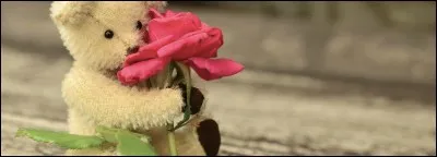 Rêver de miel représente le calme dans les relations amoureuses.