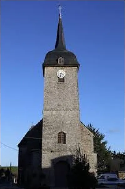 Nous terminons cette balade devant l'église Saint-Barthélémy de Thourie. Nous sommes en Bretagne, dans le département ...