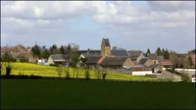 Nous sommes en Suisse normande, à Ouffières. Village de l'ancienne région Basse-Normandie, il se situe dans le département ...