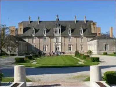 Je vous propose de partir à la découverte du château de Longue-Plaine, à Sorigny. Ville Tourangelle, elle se situe en région ...
