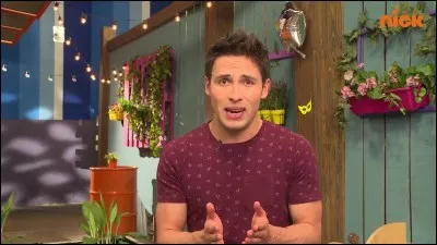 Comment s'appelle le petit ami de Loli ?