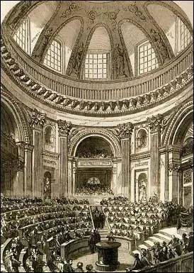 L'Acadmie compte 40 membres et ce nombre ne varie jamais.