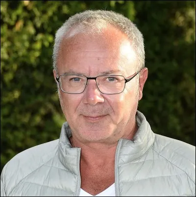 Qui faut-il associer pour former un duo avec la personne proposée ?