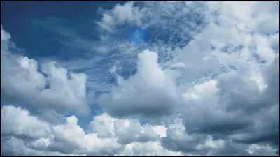 Qu'est-ce qui empêche les avions solaires de remplacer les avions standards, aujourd'hui ?