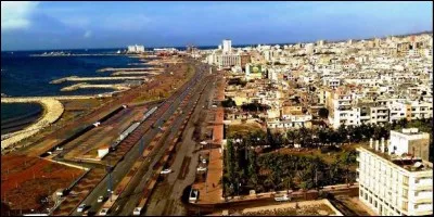 Cette ville c&ocirc;ti&egrave;re de Syrie, second port du pays, c'est :