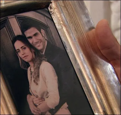 Comment s'appellent les parents biologiques de Luna ?