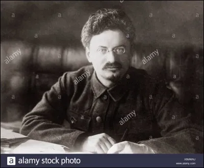 Par quel autre bolchévique Léon Trotsky fut-il exilé puis assassiné ?