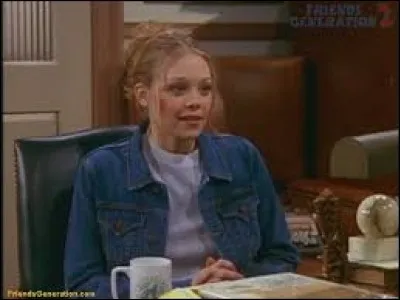 Quel acteur incarne le père de la petite-amie de Ross ?