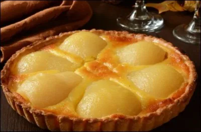 L'amandine aux poires doit cuire 50 minutes au four.