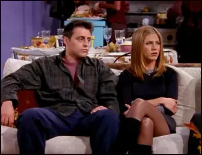 Quel livre Joey trouve-t-il dans la chambre de Rachel ?