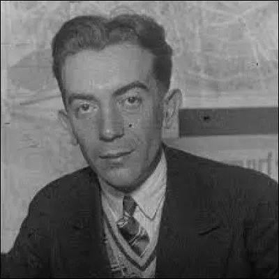 Cet homme de lettres (1902 - 1967), qui a écrit "Les Contes du chat perché", "Le Passe-muraille", c'est :