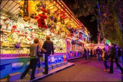 Quelle nouvelle attraction apparaît sur la foire d'octobre 2018 ?
