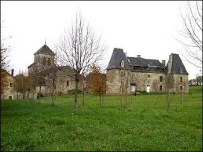 Nous terminons cette balade à Segonzac. Commune Corrézienne, elle se situe dans l'ancienne région ...