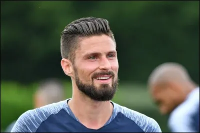 Ce footballeur, né en 1986, a joué à Montpellier puis à Arsenal de 2012 à 2018. C'est Olivier...