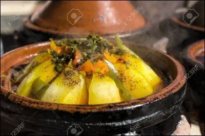 Tajine, ou tagine, est un nom du genre...