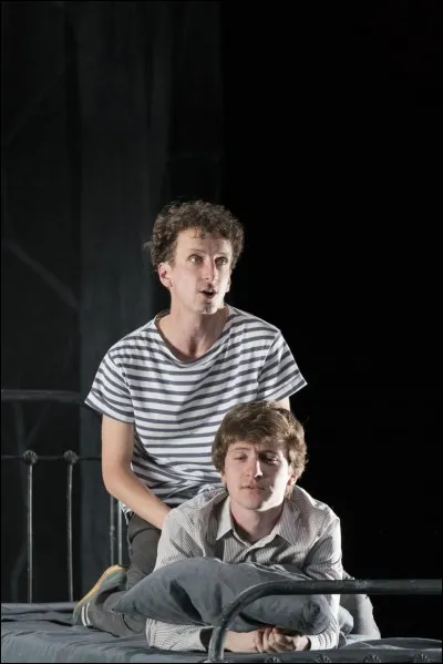 Qui a &eacute;crit "Le Cahier noir" ?