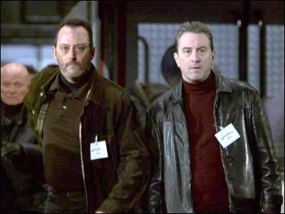 Il est au côté de Robert De Niro qui interprète "Sam" dan ...