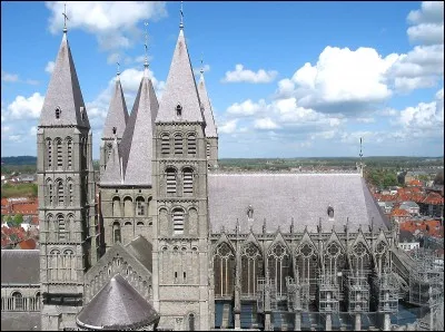 Cette cathédrale se situe à ...