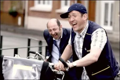 Dans quel film peut-on voir l'humoriste Dany Boon ainsi ?