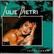 Quel est ce tube tubesque que Juli Pitri chante encore aujourd'hui ?