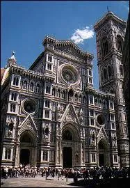 Au coeur de Florence, en Italie, se trouve le Campanile, accol au Duomo dans lequel se trouve la clbre Pita de Michel-Ange, quel est le nom de cette cathdrle recouverte de marbres polychromes